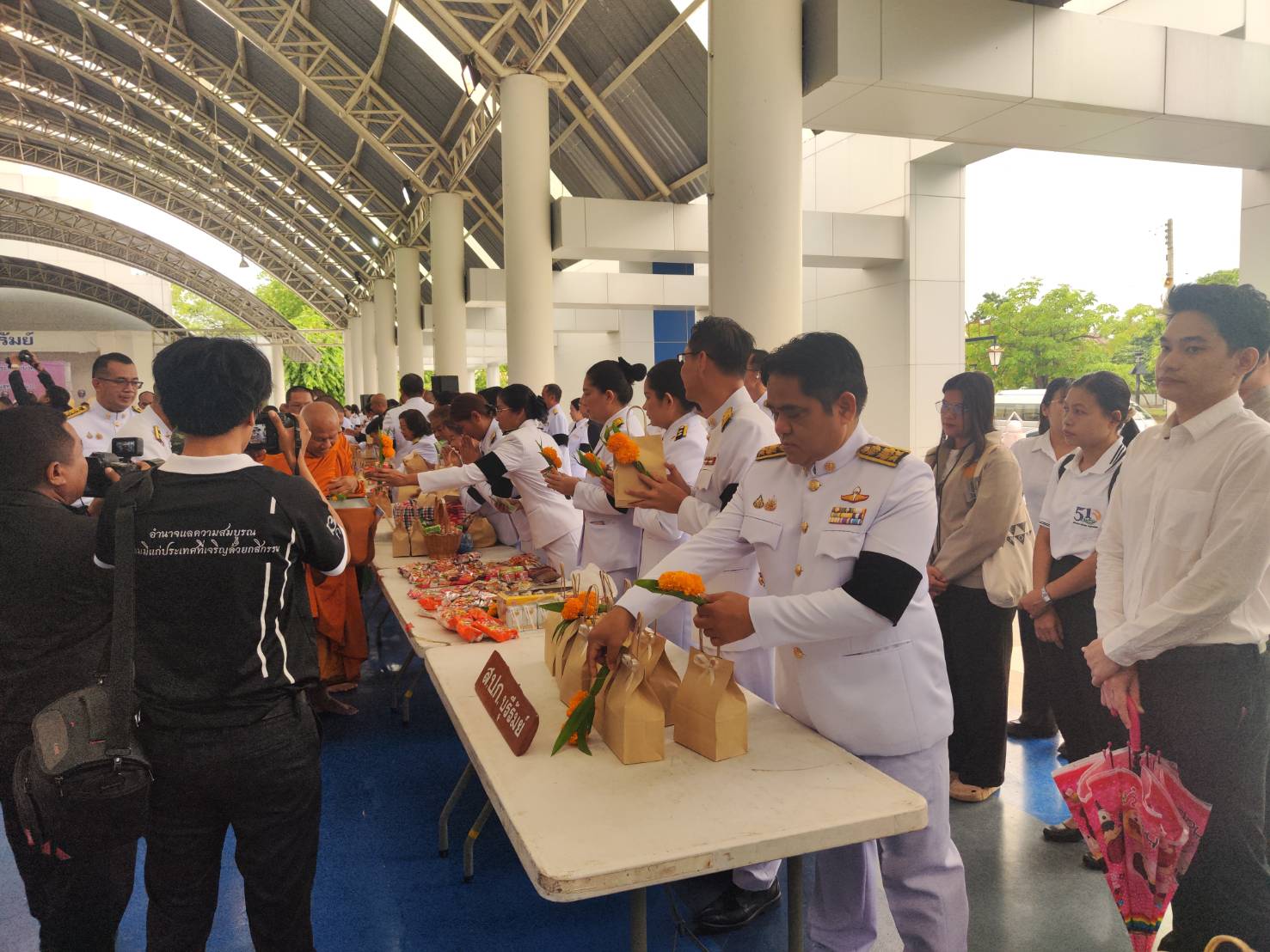 title - วันที่ 13 กรกฎาคม 2569 นายประเสริฐ กาญจนเกียรติกุล ปฏิรูปที่ดินจังหวัดบุรีรัมย์ พร้อมด้วยเจ้าหน้าที่ ส.ป.ก.บุรีรัมย์ ร่วมกิจกรรมวันคล้ายวันประสูติ พระเจ้าวรวงศ์เธอ พระองค์เจ้าโสมสวลี กรมหมื่นสุทธนารีนาถ จังหวัดบุรีรัมย์ ปี 2569